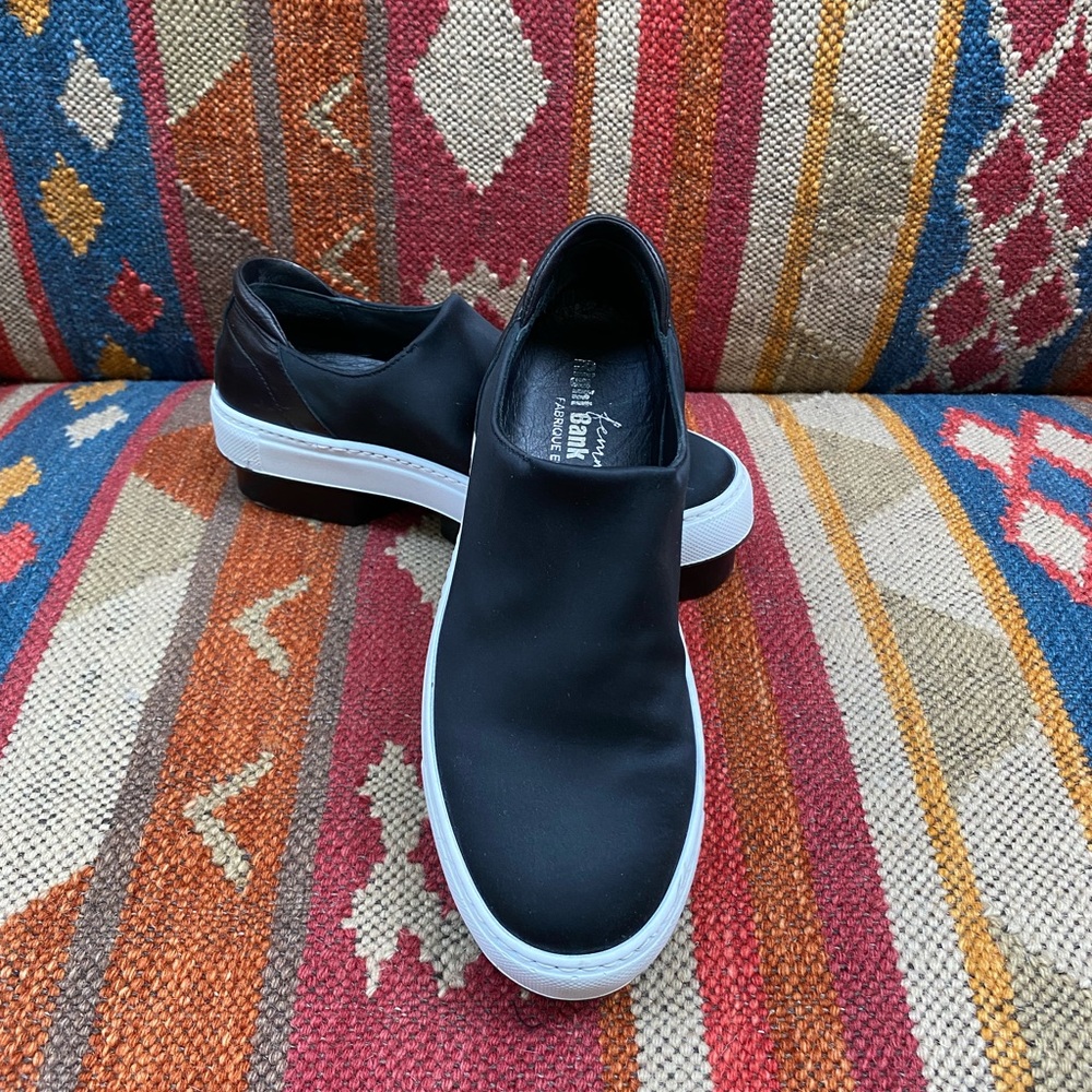 RIGHT BANK SHOE CO. BLACK SLIP ON PLATFORM SNEAKERS